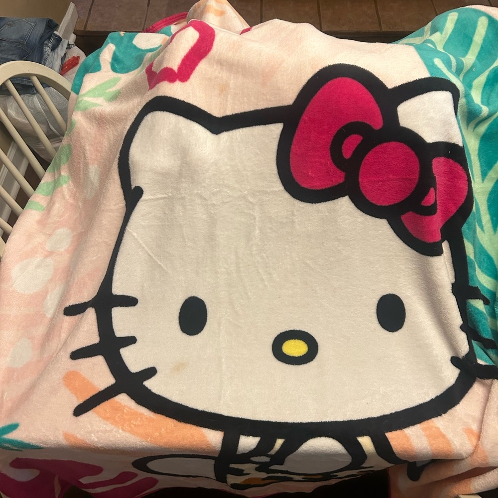Hello Kitty Bundle - Picture 2 of 13